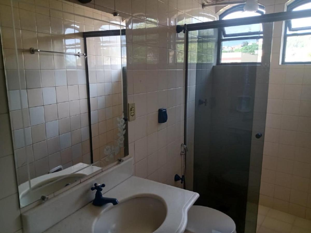 Mineira Hotel Oliveira (Minas Gerais)