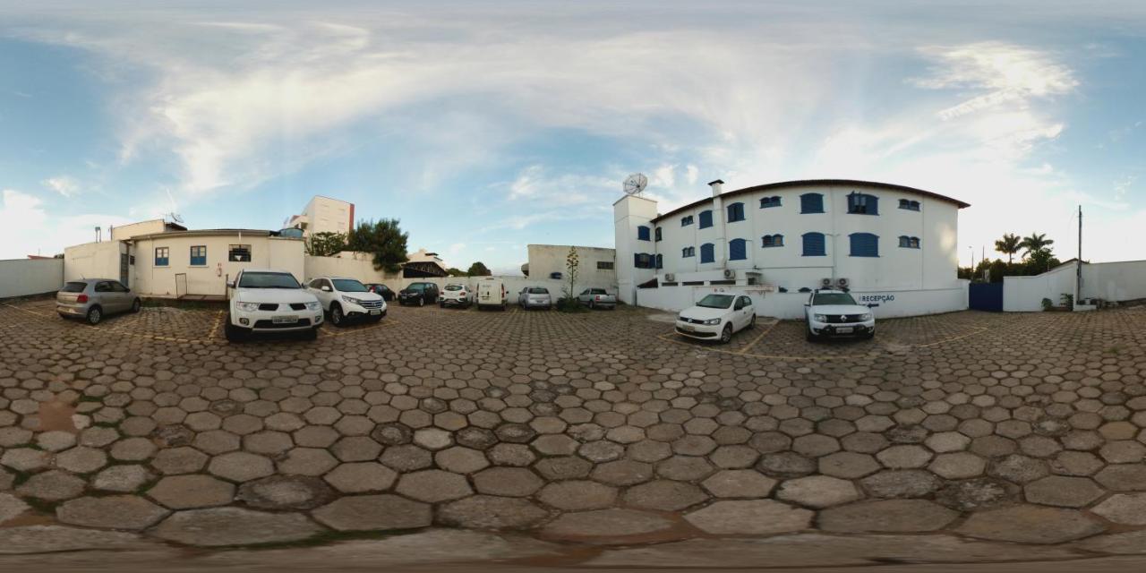 Mineira Hotel Oliveira (Minas Gerais)